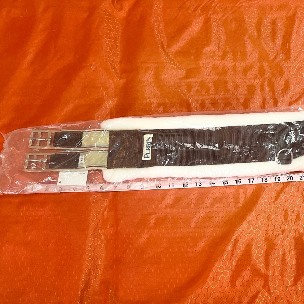 Perri’s 40 inch Nylon Fleece Girth